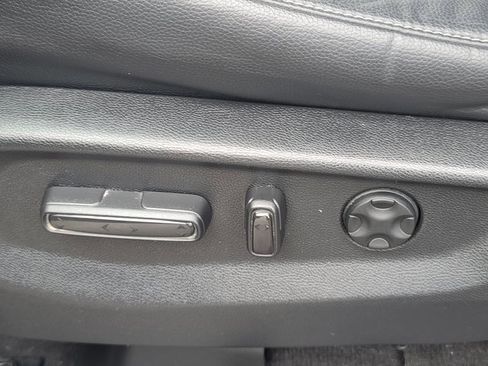 Used 2023 Honda Odyssey Touring image 11