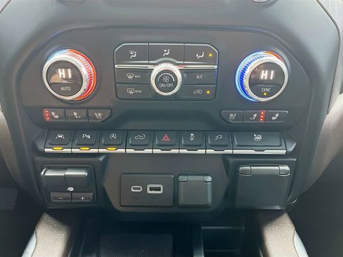 Used 2019 GMC Sierra 1500 Denali w/ Driver Alert Package II image 21