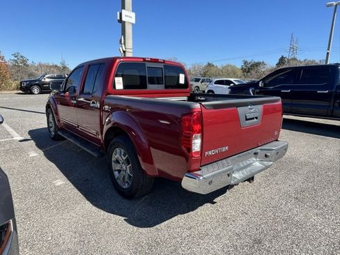 Used 2019 Nissan Frontier SL image 4
