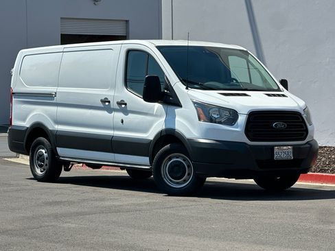 Used 2016 Ford Transit 150 130 Low Roof RWD image 2