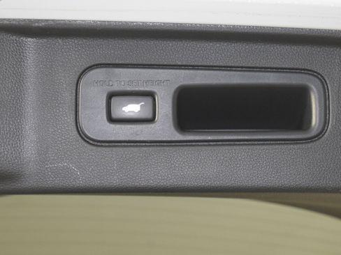 Used 2024 Honda Pilot TrailSport image 34