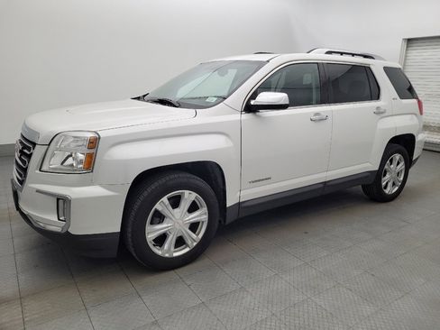 Used 2017 GMC Terrain SLT w/ Open Road Package AWD/4WD image 2