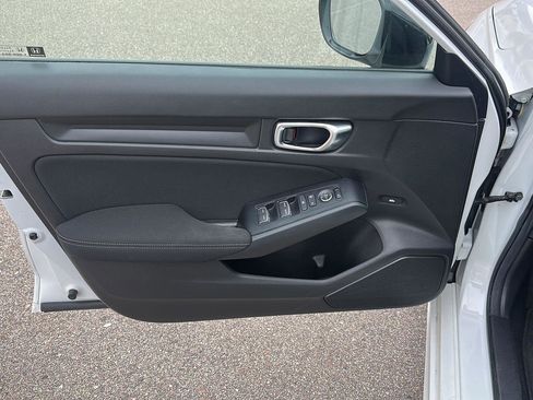 Used 2025 Honda Civic Sport image 9