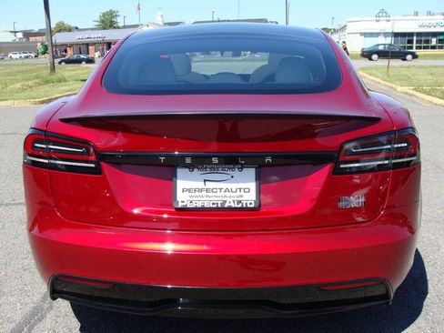 Used 2023 Tesla Model S Plaid AWD/4WD image 32