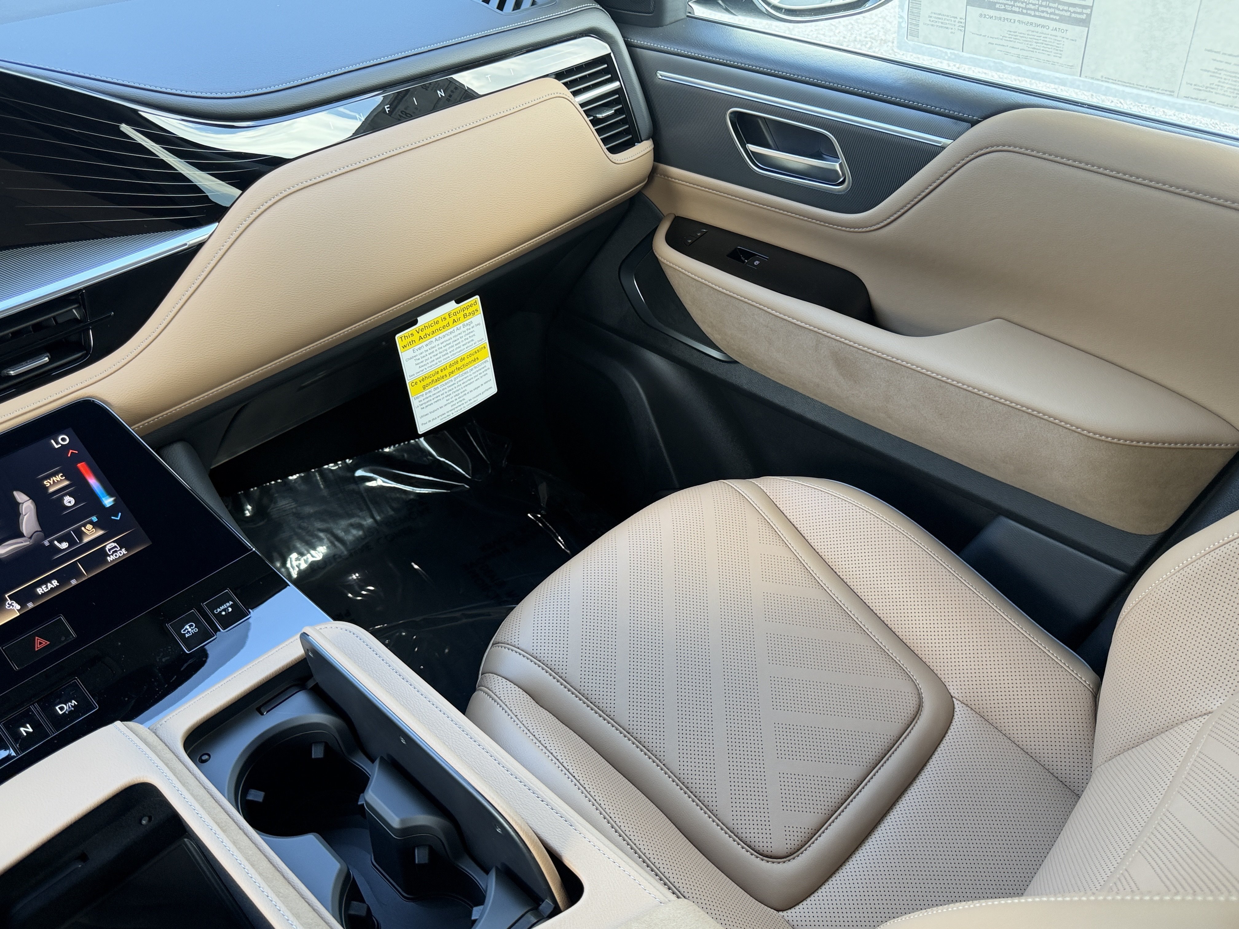 New 2027 INFINITI QX80 Luxe w/ Cargo Package RWD image 17