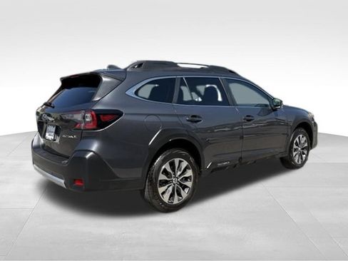 Used 2025 Subaru Outback Limited AWD/4WD image 7