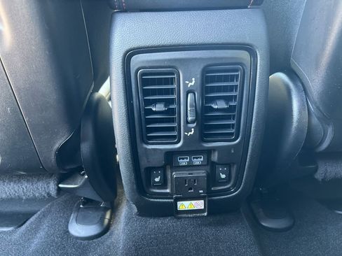 Used 2023 Dodge Durango R/T image 30