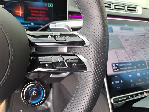 Used 2024 Mercedes-Benz S 63 AMG S w/ Carbon Fiber Exterior Package image 25