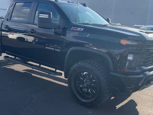 Used 2024 Chevrolet Silverado 2500 Custom w/ Custom Convenience Package image 7