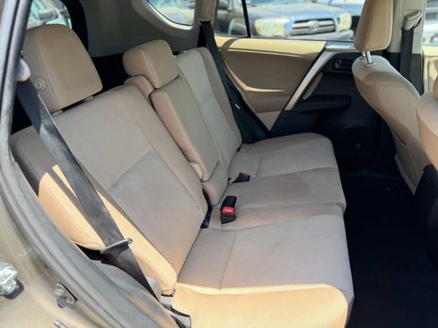 Used 2013 Toyota RAV4 LE AWD/4WD image 6