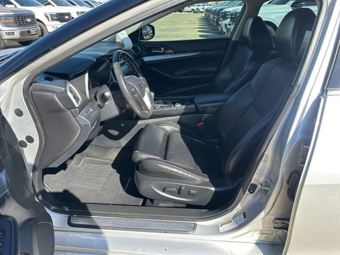Used 2017 Nissan Maxima 3.5 SV image 14