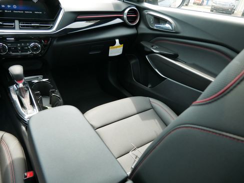 New 2026 Chevrolet Trax RS w/ Sunroof Package FWD image 15