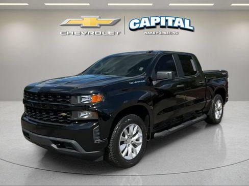 Used 2022 Chevrolet Silverado 1500 Custom w/ Safety Confidence Package AWD/4WD image 1