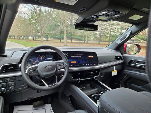 New 2026 Chevrolet Suburban RST w/ Comfort Package AWD/4WD image 16