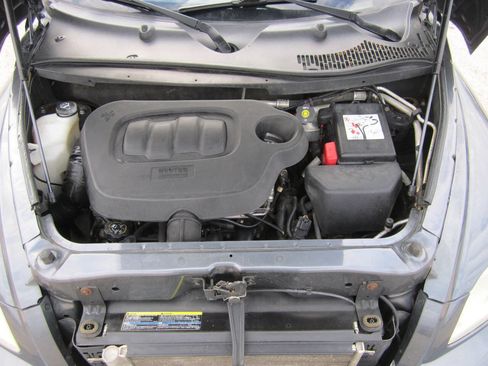 Used 2011 Chevrolet HHR LS FWD image 11