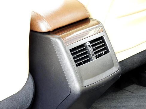 Used 2013 Toyota Avalon XLE image 38