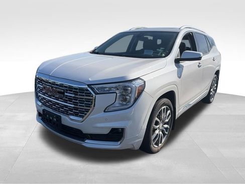Used 2023 GMC Terrain Denali w/ LPO, Floor Liner Package AWD/4WD image 1
