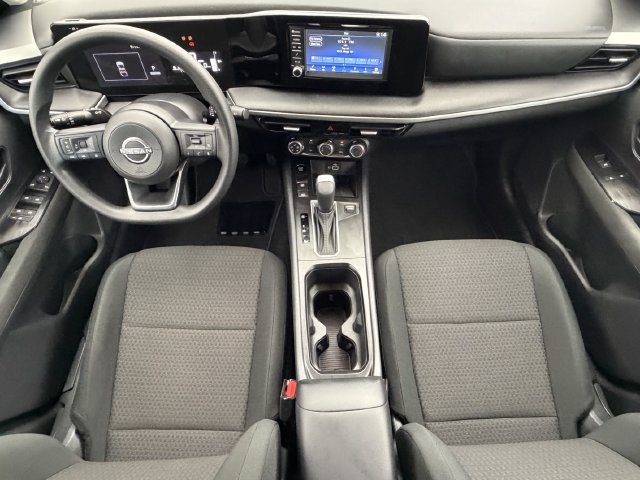Used 2025 Nissan Kicks S FWD image 12