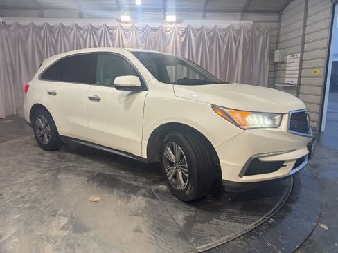Used 2017 Acura MDX FWD image 2