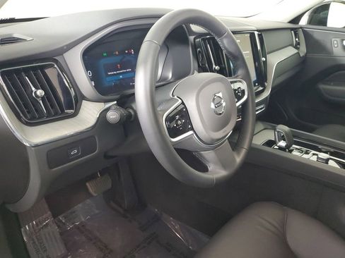 Used 2025 Volvo XC60 B5 Plus image 26