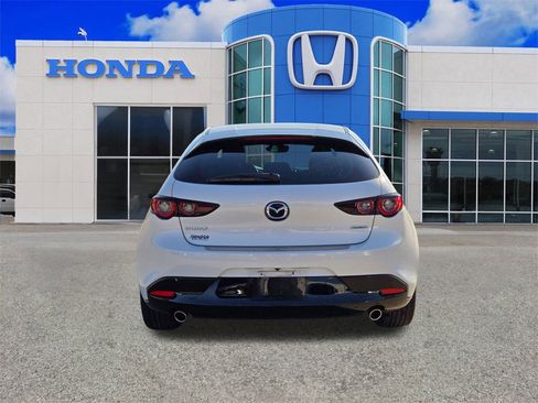 Used 2023 MAZDA MAZDA3 s image 4