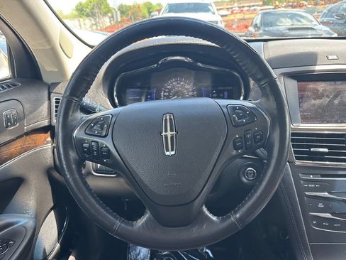 Used 2013 Lincoln MKT AWD image 13