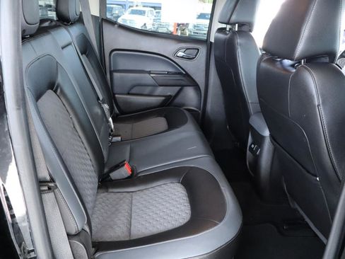 Used 2015 Chevrolet Colorado Z71 image 32