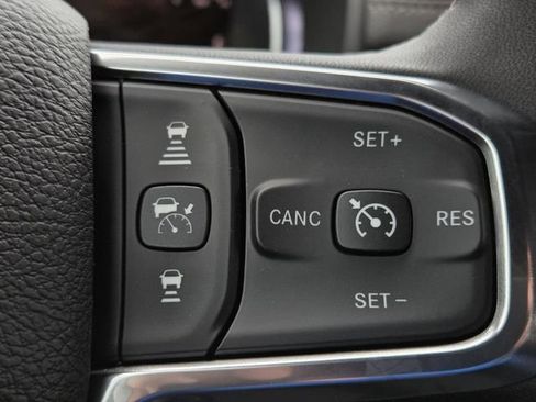 New 2026 RAM 2500 Laramie AWD/4WD image 22