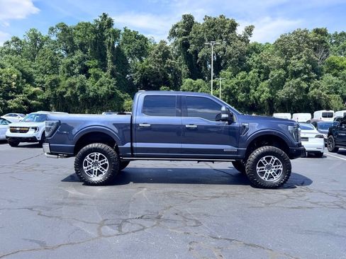 Used 2021 Ford F150 Lariat w/ Equipment Group 502A High AWD/4WD image 4