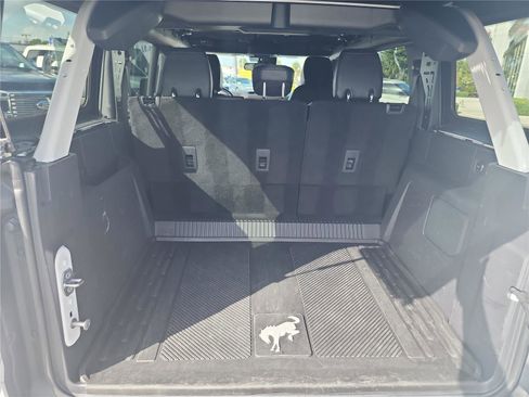 Used 2022 Ford Bronco Wildtrak image 21