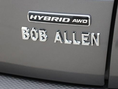 Used 2023 Ford Escape Platinum w/ Premium Technology Package AWD/4WD image 13