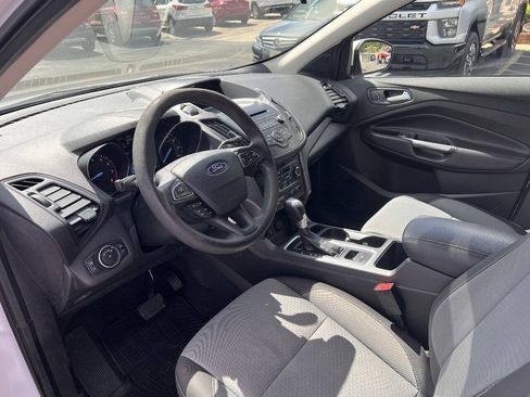 Used 2017 Ford Escape SE w/ SE Cold Weather Package AWD/4WD image 11