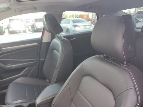 Used 2024 Volkswagen Jetta SE w/ Panoramic Sunroof Package FWD image 14