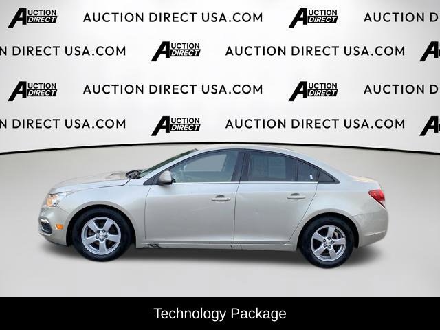 Used 2015 Chevrolet Cruze LT w/ Technology Package FWD image 3
