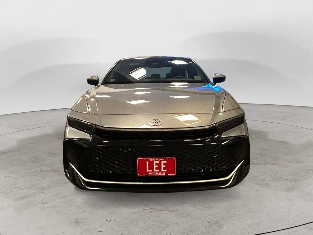 Used 2023 Toyota Crown AWD/4WD image 9