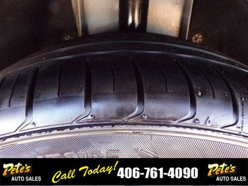 Used 2015 Ford C-MAX SE image 11