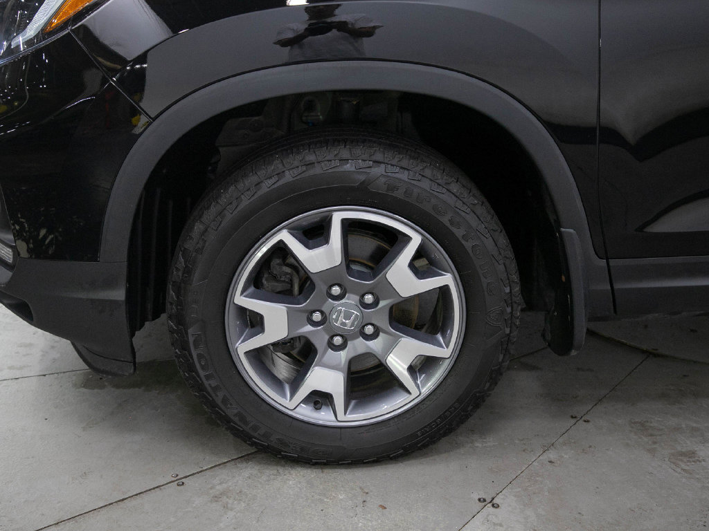 Used 2023 Honda Passport TrailSport image 30