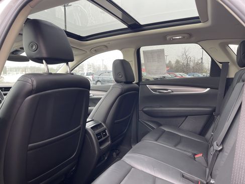 Used 2019 Cadillac XT5 Luxury AWD/4WD image 11