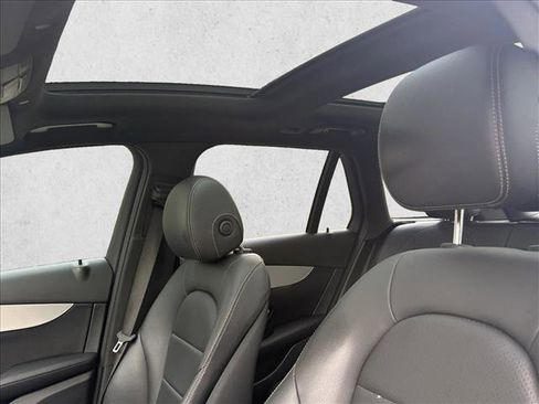 Certified 2021 Mercedes-Benz GLC 300 image 9