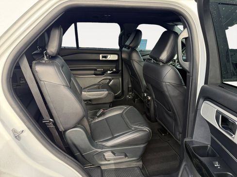 Used 2021 Ford Explorer ST w/ Equipment Group 401A image 18