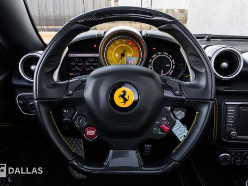 Used 2015 Ferrari California T image 24