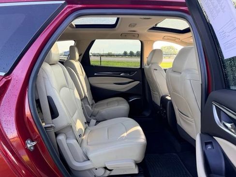 Used 2018 Buick Enclave Premium w/ Experience Buick Package AWD/4WD image 9