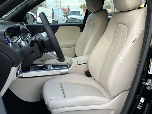 New 2026 Mercedes-Benz GLB 250 4MATIC image 11