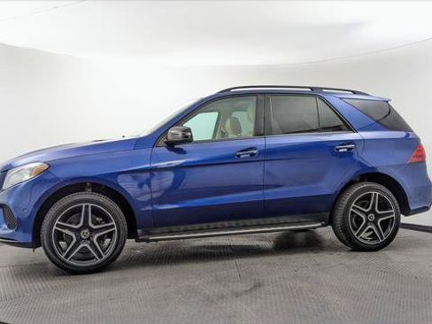 Used 2018 Mercedes-Benz GLE 350 w/ Premium 1 Package image 3