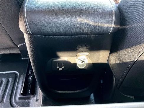 Used 2022 Chevrolet Colorado LT w/ Fleet Safety Package AWD/4WD image 11