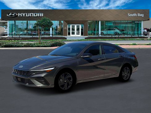 New 2026 Hyundai Elantra SEL Sport image 2