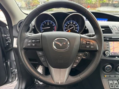 Used 2013 MAZDA MAZDA3 i Grand Touring w/ Tech Pkg image 14