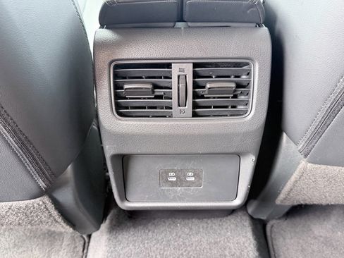 Used 2026 Nissan Rogue SL AWD/4WD image 29