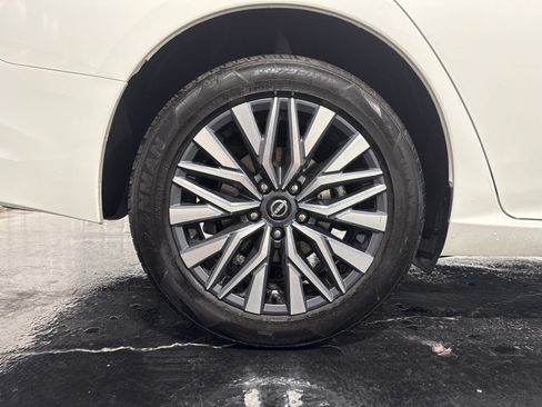 Used 2026 Nissan Altima 2.5 SV AWD/4WD image 8
