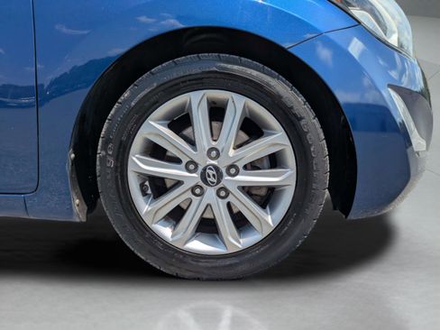 Used 2015 Hyundai Elantra SE w/ Option Group 02 FWD image 30